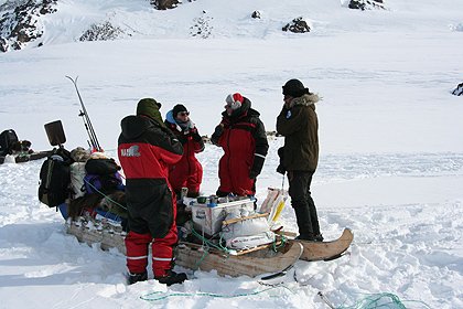Lunchbreak , sledgetrip , image by Nanu Travel