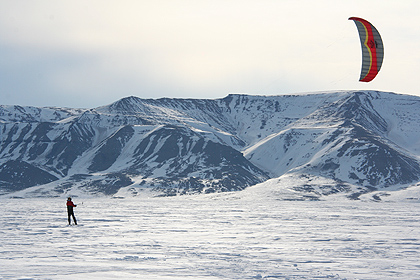 Kite surfing in Hurry Inlet , image by Nanu Travel