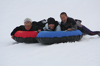 Snow tubes ,  image by Nanu Travel